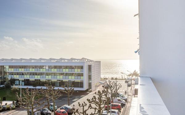 Appartement à vendre    2 pièces • 60 m2 Royan