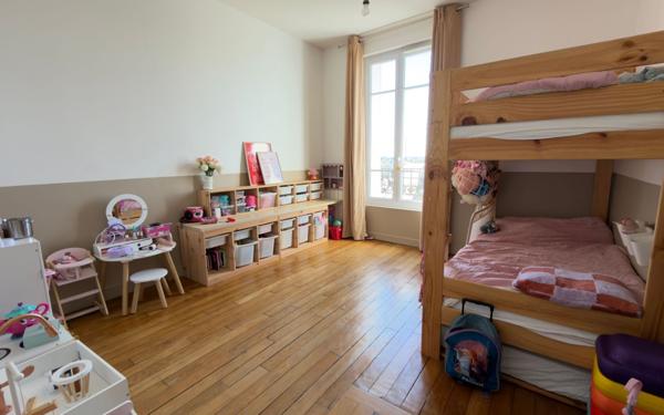 Appartement à vendre    3 pièces • 72 m2 Neuilly-Plaisance