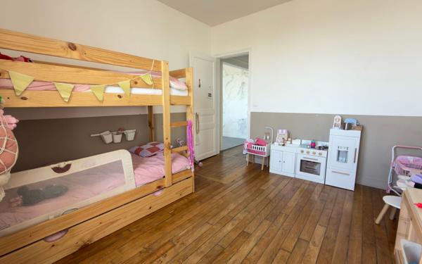 Appartement à vendre    3 pièces • 72 m2 Neuilly-Plaisance