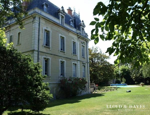 MAISON HAUSSMANNIENE A VENDRE