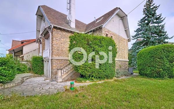 Maison à vendre    6 pièces • 157,72 m2 Dammarie-les-Lys