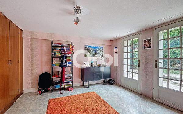 Maison à vendre    6 pièces • 157,72 m2 Dammarie-les-Lys