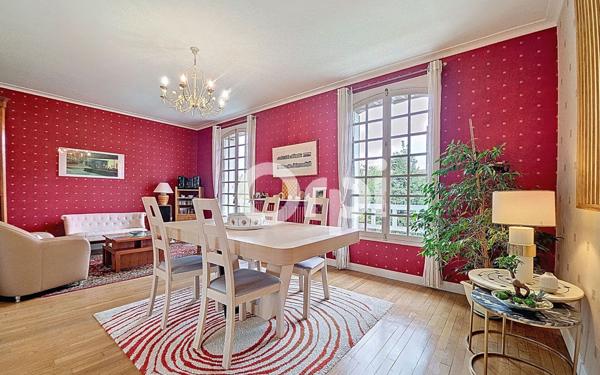 Maison à vendre    6 pièces • 157,72 m2 Dammarie-les-Lys