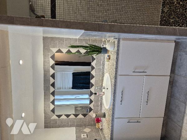 Aux portes de la Rochelle, splendide et lumineux pavillon d'architecte.