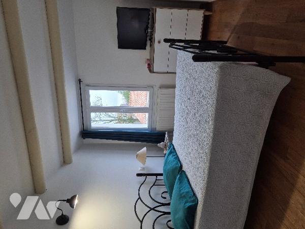 Aux portes de la Rochelle, splendide et lumineux pavillon d'architecte.