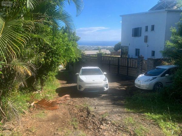 Terrain à Batir à vendre à Bois-de-Nefles-St-Paul à la Réunion (97411), ref : 97405/268   
Bois de Nèfles