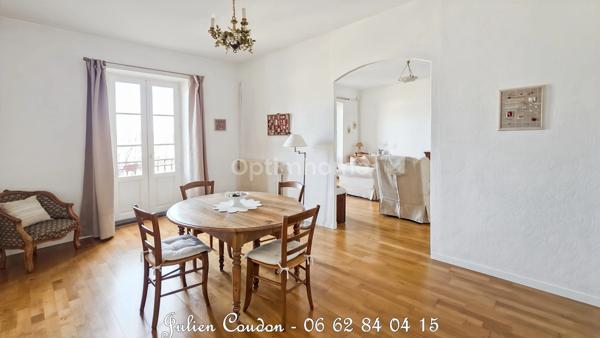 Appartement bourgeois 1890 – Élégance & art de vivre au cœur de Royat (63)