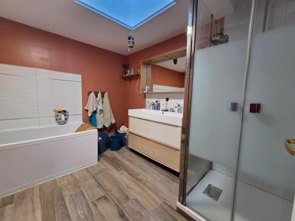 Maison à CHERBOURG-EN-COTENTIN, 50100 - 6 pièces 140m²