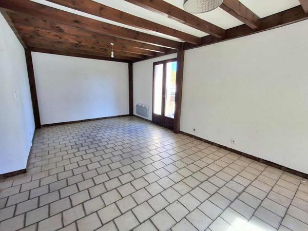 Maison familiale au calme à Saint André-de-Cubzac (33240) et proche de toutes commodités