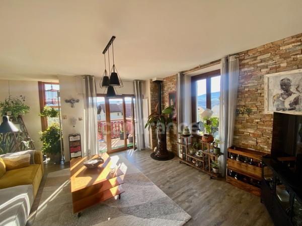 Appartement Duplex à vendre 3 pièces POUGNY (01) avec jardin privatif, balcons, cave, garage, parking