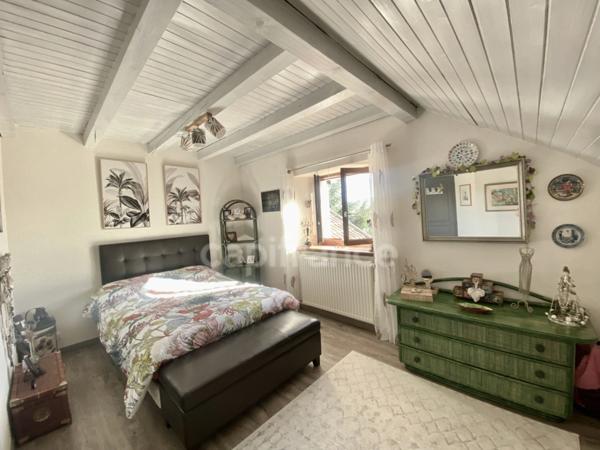 Appartement Duplex à vendre 3 pièces POUGNY (01) avec jardin privatif, balcons, cave, garage, parking