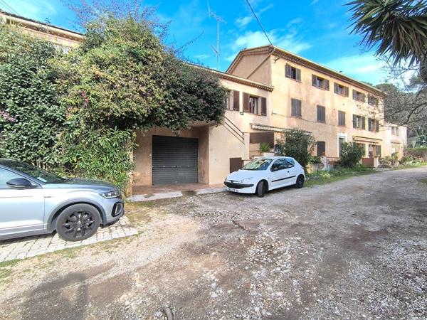Entrepôt / local Le Cannet 56 m2 - LE CANNET