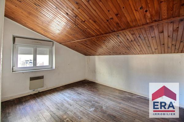 Immeuble à Bollène - local et appartements - Travaux à prévoir