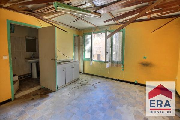 Immeuble à Bollène - local et appartements - Travaux à prévoir