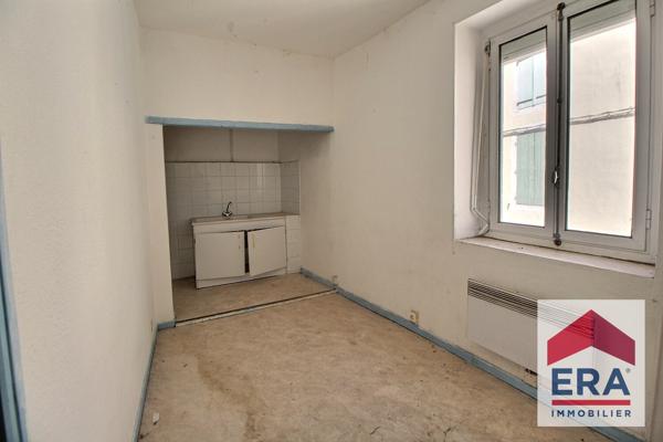 Immeuble à Bollène - local et appartements - Travaux à prévoir