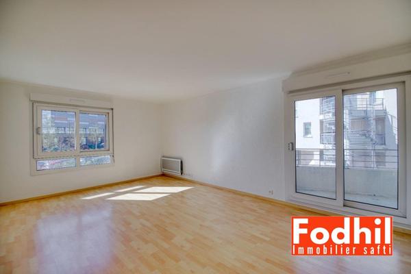 Appartement 3 pièce de 73m² avec Balcon- box et cave.