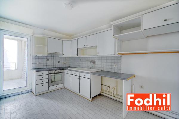 Appartement 3 pièce de 73m² avec Balcon- box et cave.