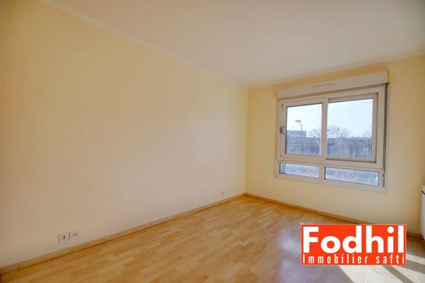 Appartement 3 pièce de 73m² avec Balcon- box et cave.