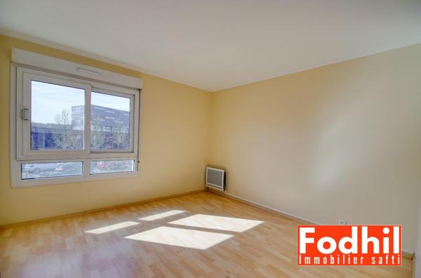 Appartement 3 pièce de 73m² avec Balcon- box et cave.