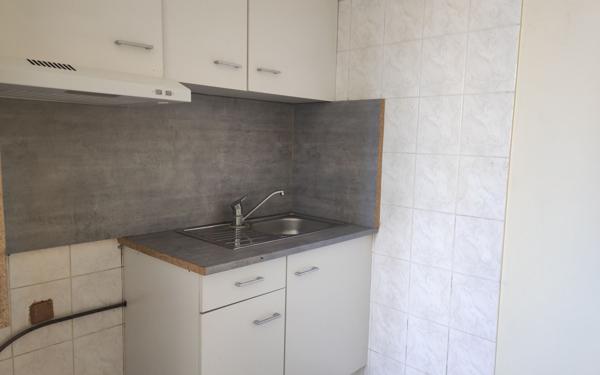 Appartement à vendre    2 pièces • 36,85 m2 Saint-Fons