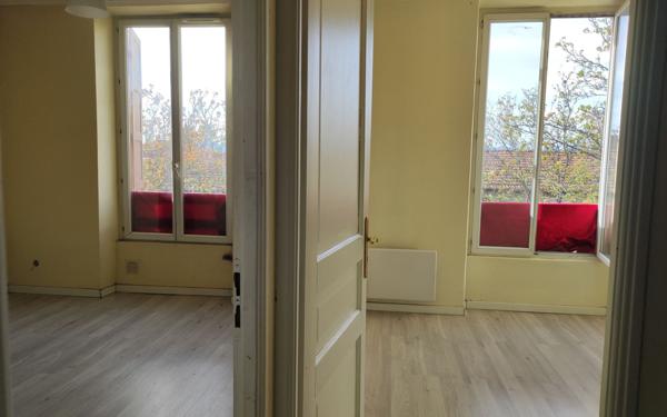 Appartement à vendre    2 pièces • 36,85 m2 Saint-Fons