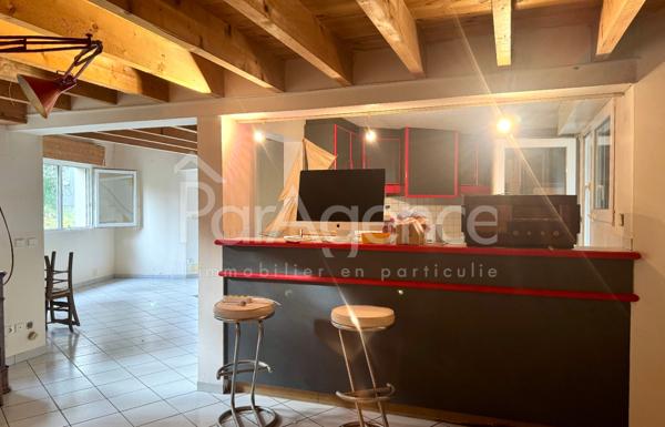 Maison familiale cadre boisé Proximité plages et centre