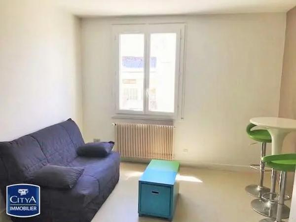 Appartement à louer 1 pièce 18.42m²