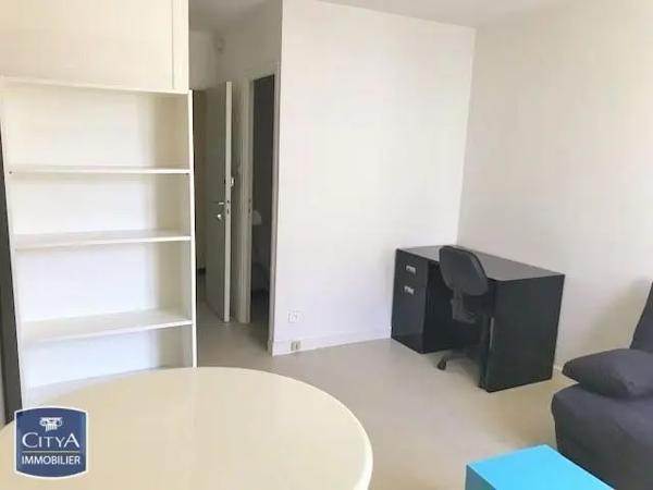 Appartement à louer 1 pièce 18.42m²