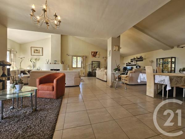 Maison à vendre  6 pièces - 312 m 2   LA CADIERE D AZUR  - 83
