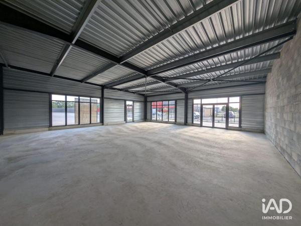 Location boutique/local commercial 250 m² Creysse