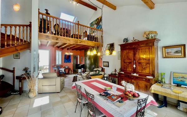 Maison à vendre    3 pièces • 142 m2 Viella