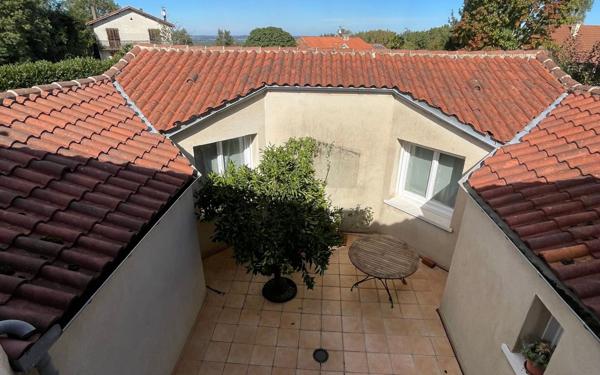 Maison à vendre    3 pièces • 142 m2 Viella