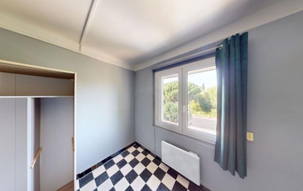Vente Maison beaux volumes à rafraichir à rénover Saint-thibery