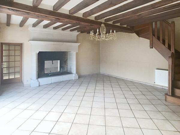 Charmante longère de 130 m² à Brain-sur-Allonnes