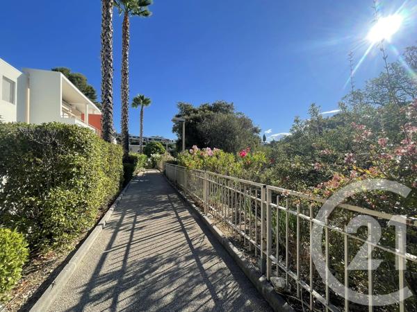 Appartement F2 à vendre  2 pièces - 46,57 m 2   ST LAURENT DU VAR  - 06