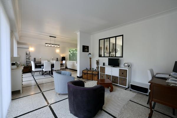 VILLA 210m2 T8 Terrain 1217m2