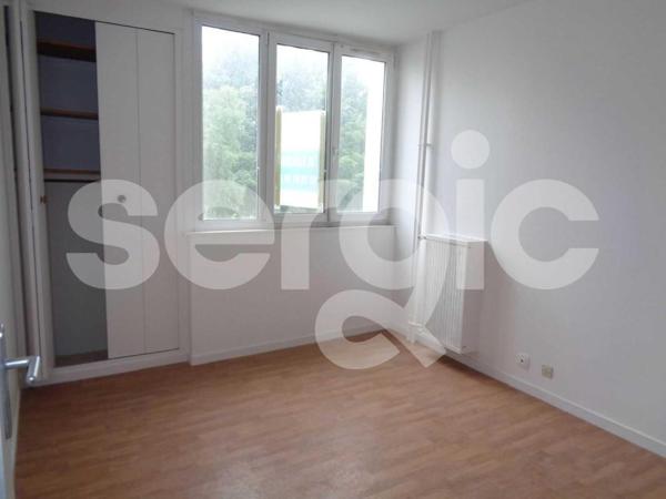 Location 1 Pieces 32 59370 Mons En Baroeul 15 0554 01 0030