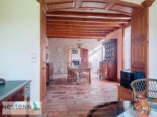 Propriété à vendre à proximité de Médis sur 7800 m² face à la campagne et à 15 mn de ROYAN.