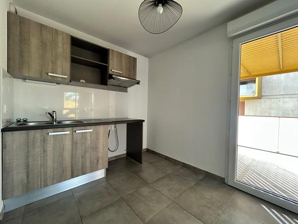 Appartement à louer Lormont : 3 pièces, 61m² avec 2 chambre(s) à 760€ - AJP Immobilier Saint Andre de Cubzac