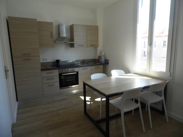 chambre dans COLOCATION  meublée - Cannes La Bocca