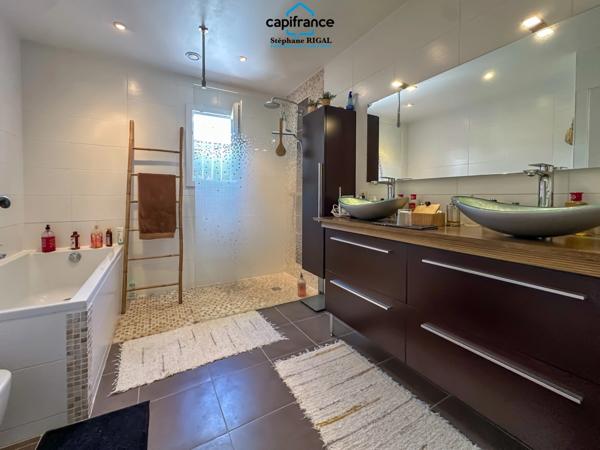 Propriete à vendre 6 pièces PONT DU CASSE (47) Maison de 170m2 sur 7112m2 de terrain clos