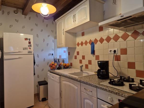 Tocane-Saint-Apre (24350) Dordogne, Périgueux, Tocane, maison rénovée 90m², deux chambres, un bureau, terrain plat