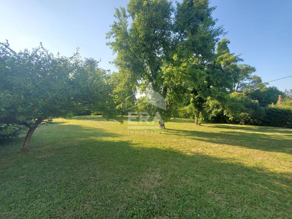 A VENDRE Terrain les-Granges-le-Roi 853 m2