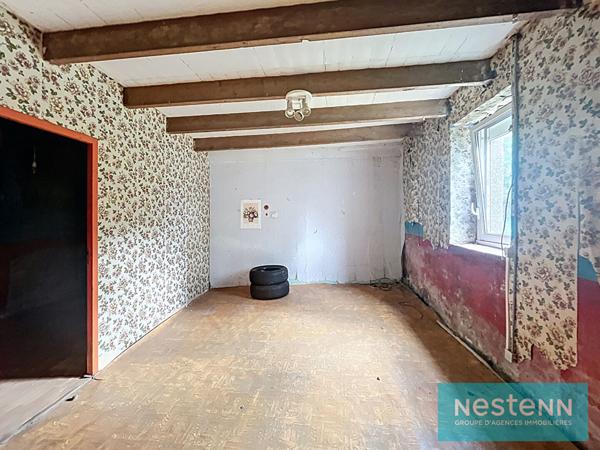 Maison à vendre à Plaintel - 2 pièces avec grand terrain