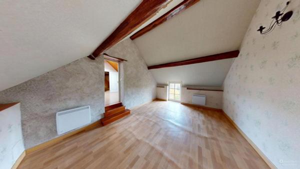 Maison de bourg en pierre   Saint-Lubérant-en-Vergonois