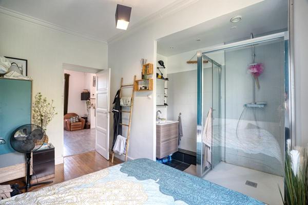 Maison au calme avec potentiel locatif  dans un écrin de verdure