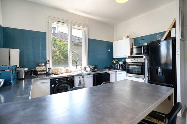 Maison au calme avec potentiel locatif  dans un écrin de verdure