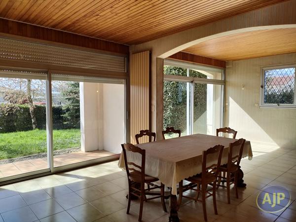 Vente maison La Roche Sur Yon : 333 000 € - AJP Immobilier La Roche-sur-Yon