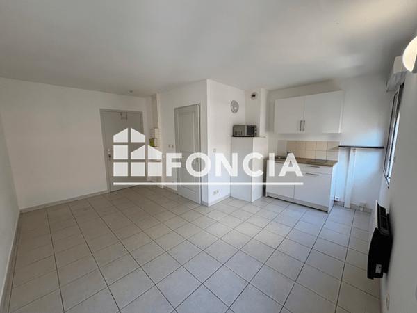 Location Studio 21.84 m² - RUE TRINCHERO Toulon 83100
