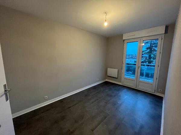 Type 2 de 38 m² avec terrasse et garage rue Carnot
